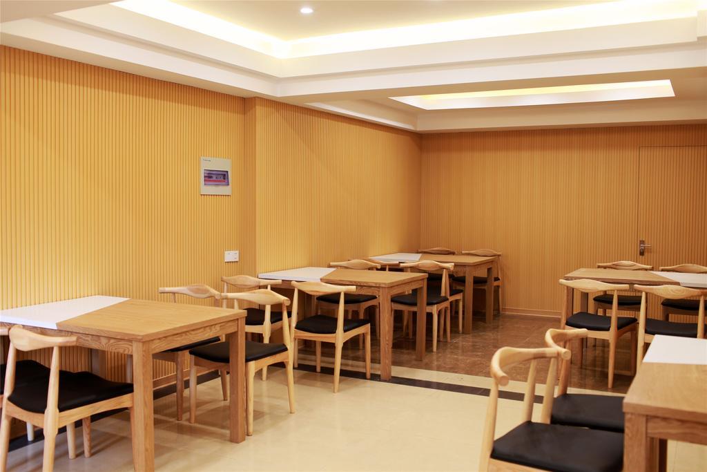 Greentree Inn Zhejiang Jiaxing West Zhongshan Road Vintage Car Building Express Hotel Exterior foto