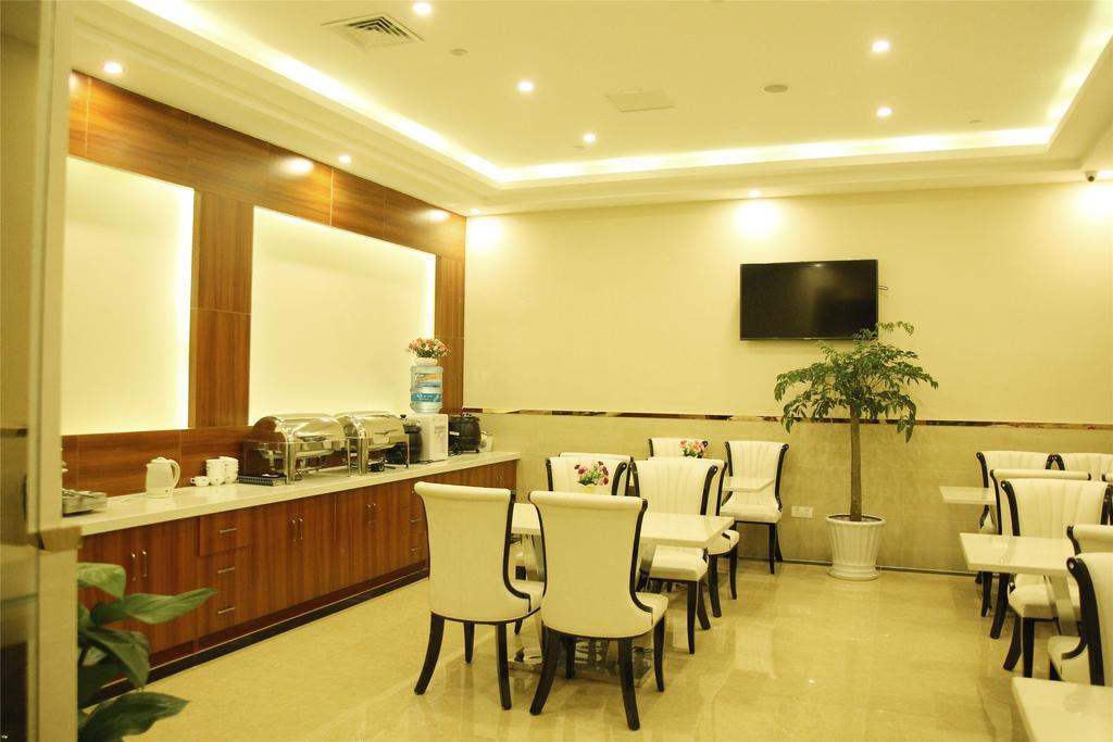 Greentree Inn Zhejiang Jiaxing West Zhongshan Road Vintage Car Building Express Hotel Exterior foto